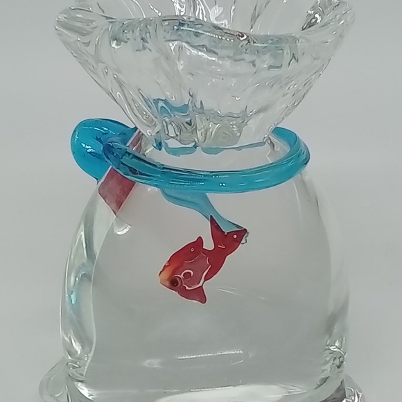 FISH PAPERWEIGHT - Picture 2 of 5